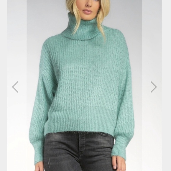 ELAN Cowl Neck Sweater *Light Green Chunky but light * Medium - Picture 6 of 9
